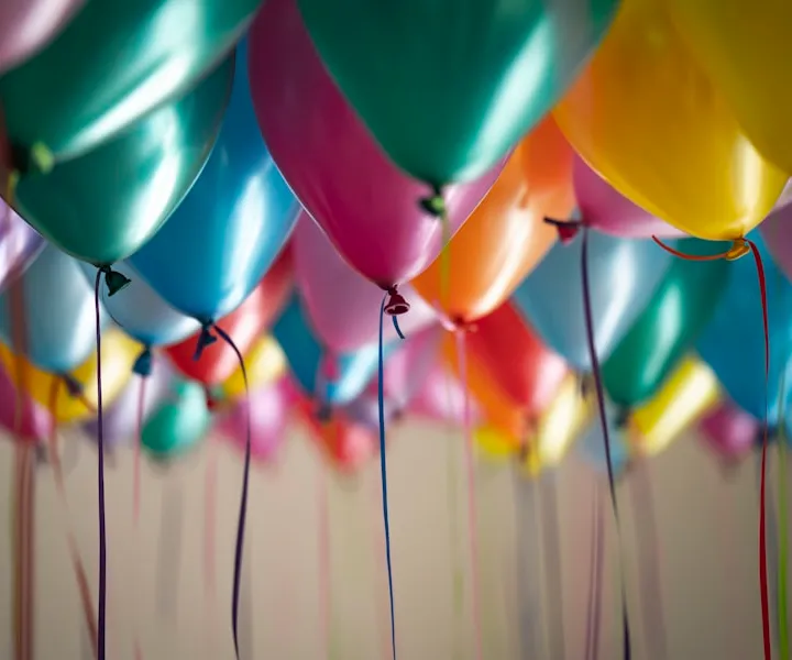 Niños compartiendo una celebración especial